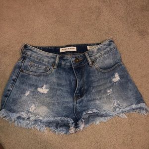 Bullhead distressed denim shorts